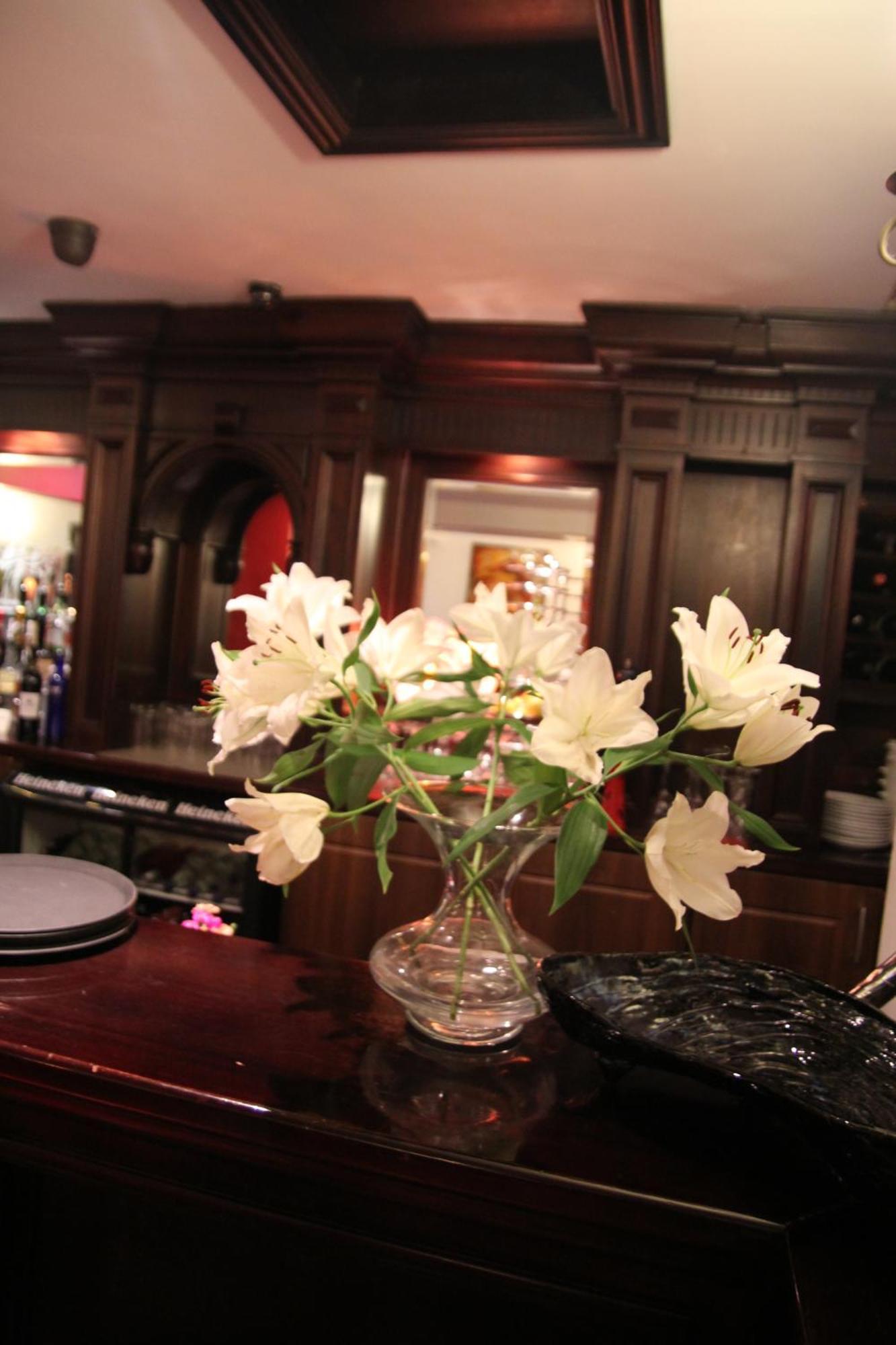 The Old Imperial Hotel ยอล ภายนอก รูปภาพ